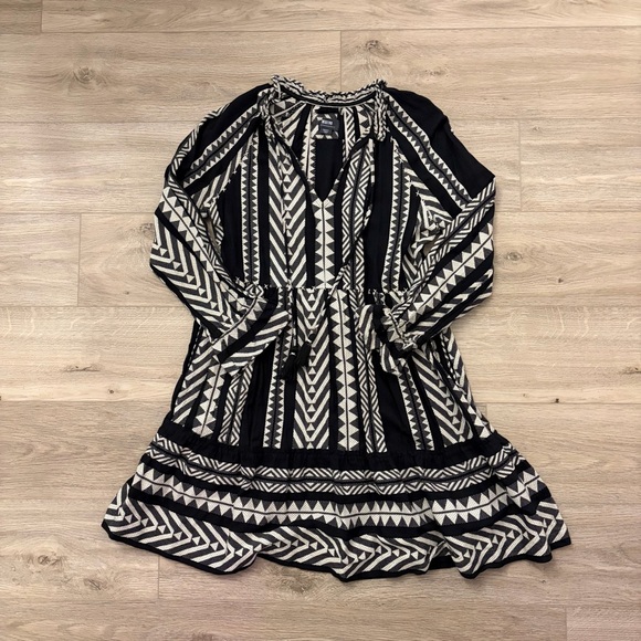 Anthropologie Black and White Geometric Long Sleeve Dress - Picture 5 of 7